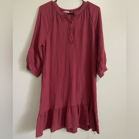 Dresses & Skirts - Used a few times, In perfect condition. Brand- Hidden Alley